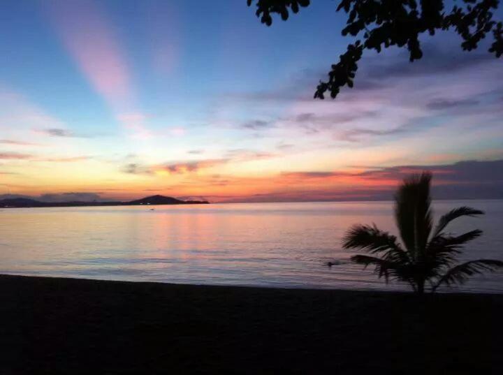 Maenam Villa Hotel Mae Nam Luaran gambar