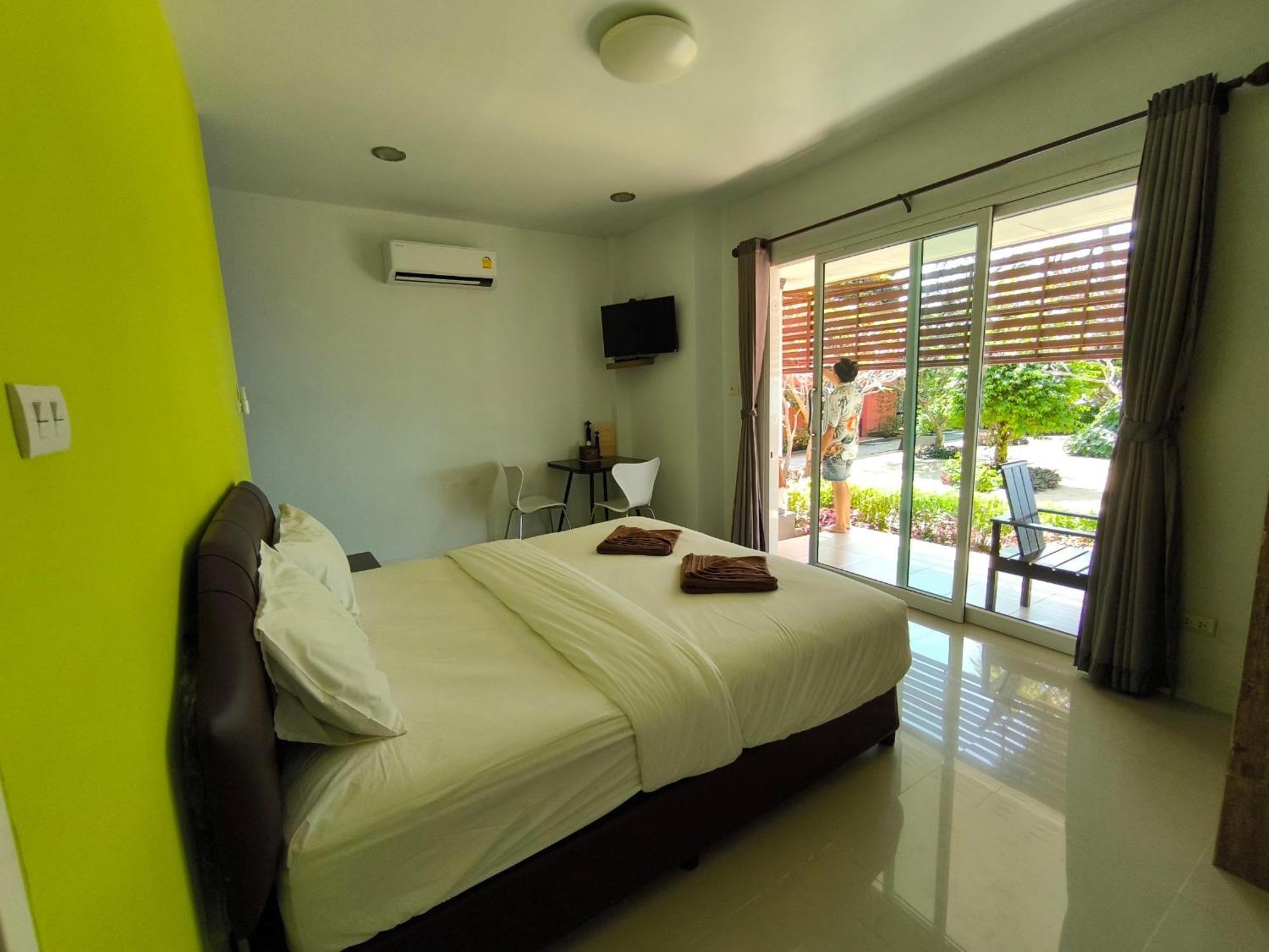 Maenam Villa Hotel Mae Nam Luaran gambar